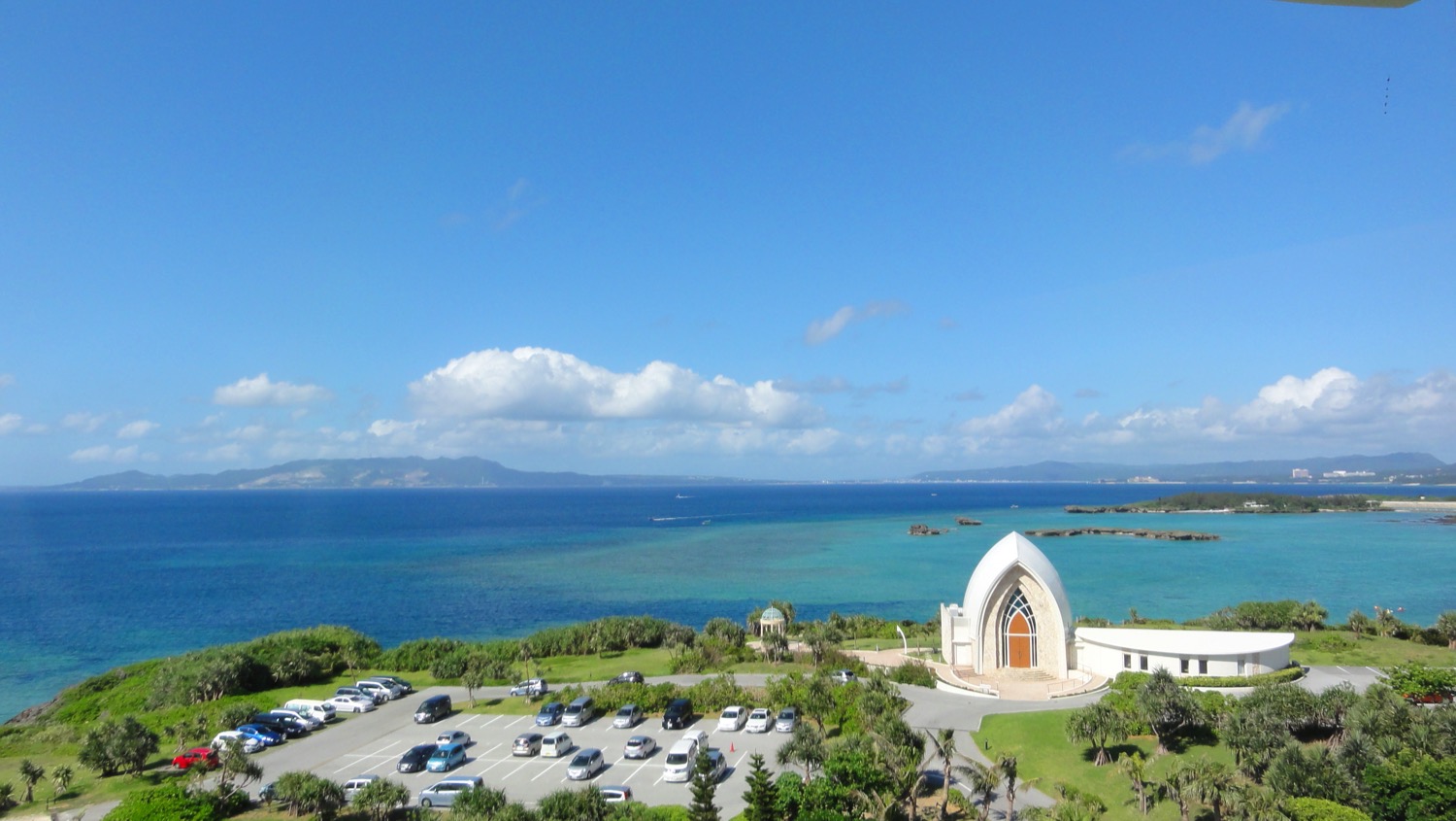 恩納村・万座エリアの海と海岸線
